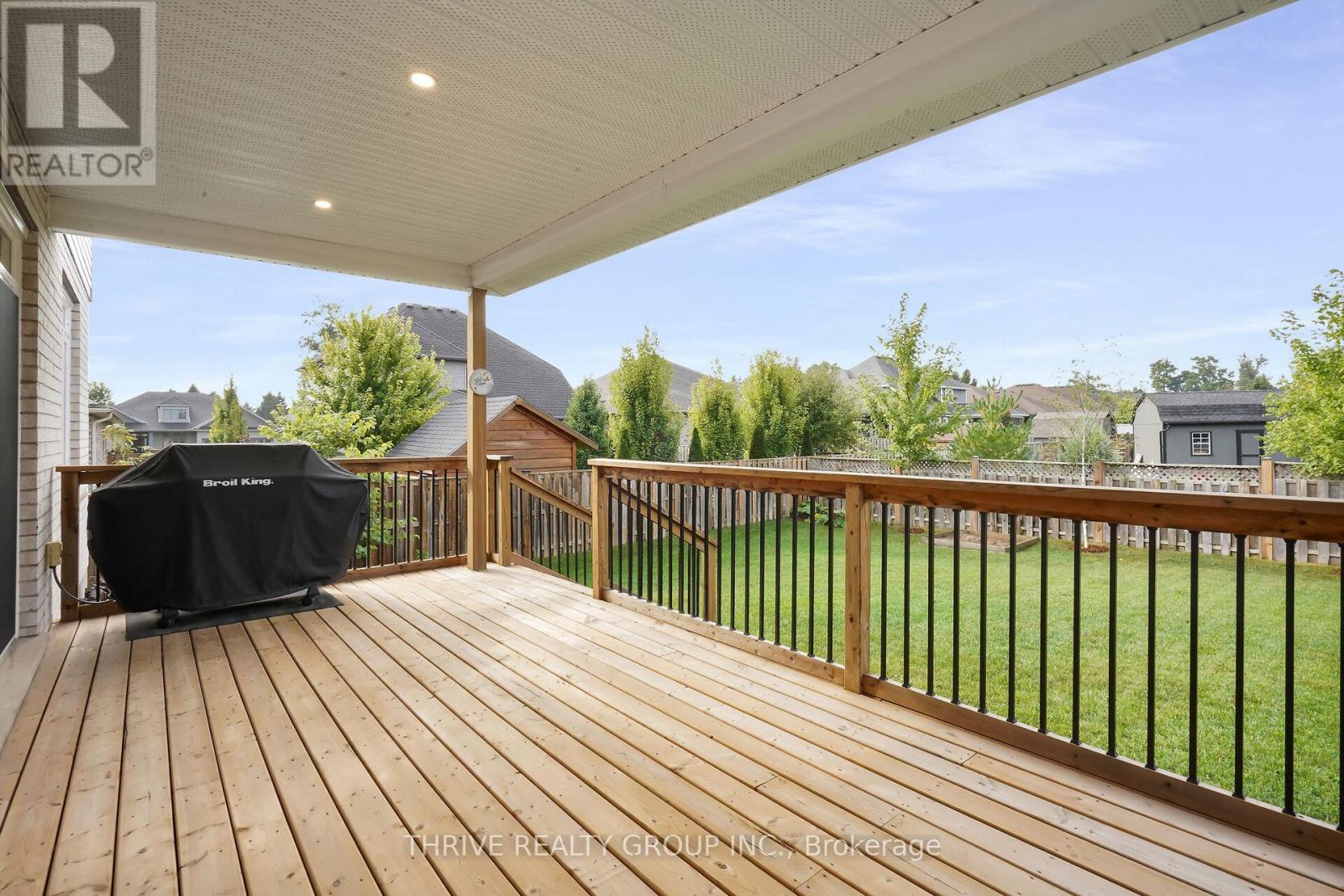 3 Elliot Street, Strathroy-Caradoc, Ontario  N7G 0H2 - Photo 49 - X12420845