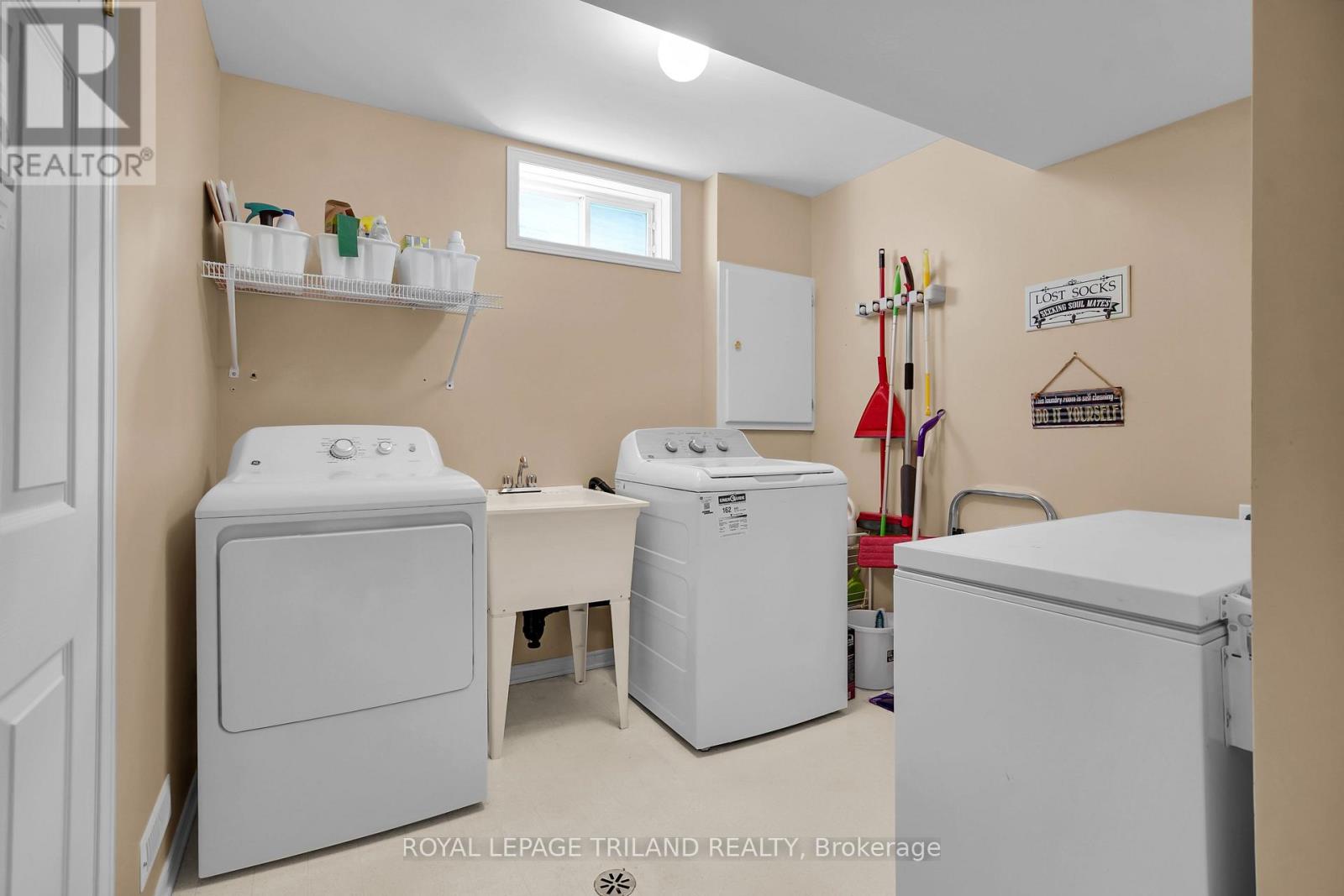 15 - 1499 Byron Baseline Road, London South, Ontario  N6K 4T4 - Photo 24 - X12420861