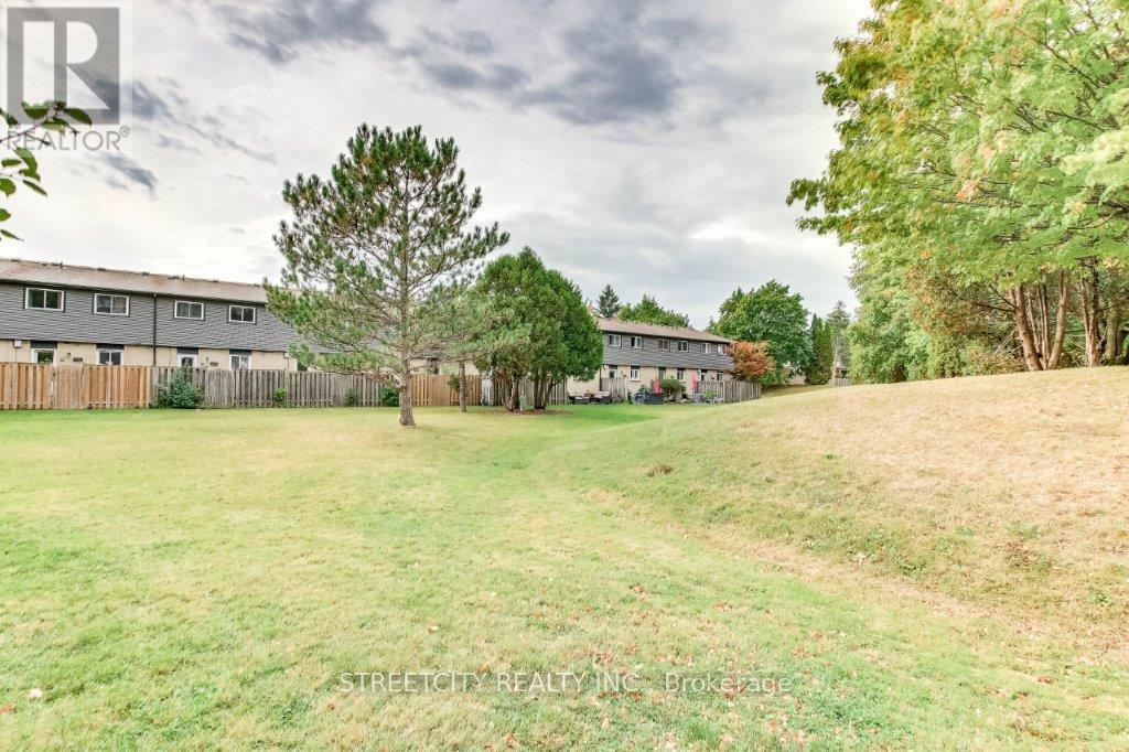 Photo 23 of 27 for 55 - 475 Sandringham Crescent