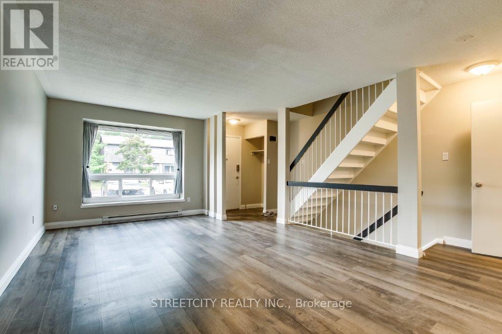 55 - 475 Sandringham Crescent, London South, Ontario  N6C 5B9 - Photo 6 - X12420885