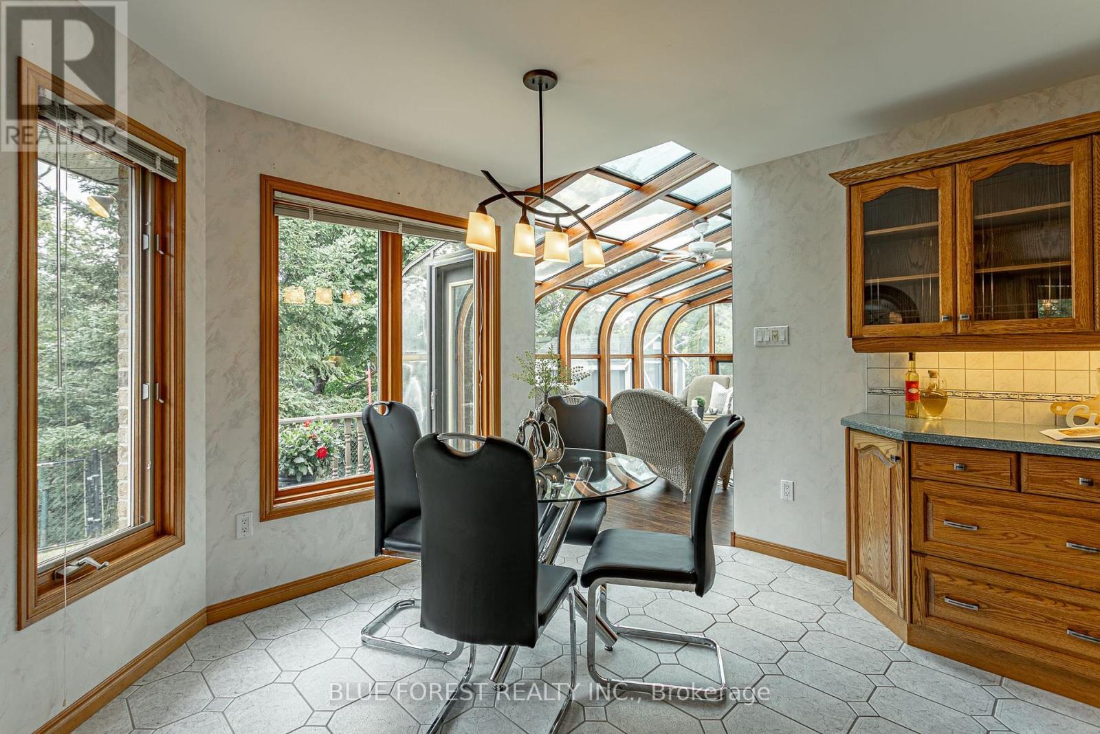 15 Calvert Place, Thames Centre, Ontario  N0L 1G3 - Photo 13 - X12420908