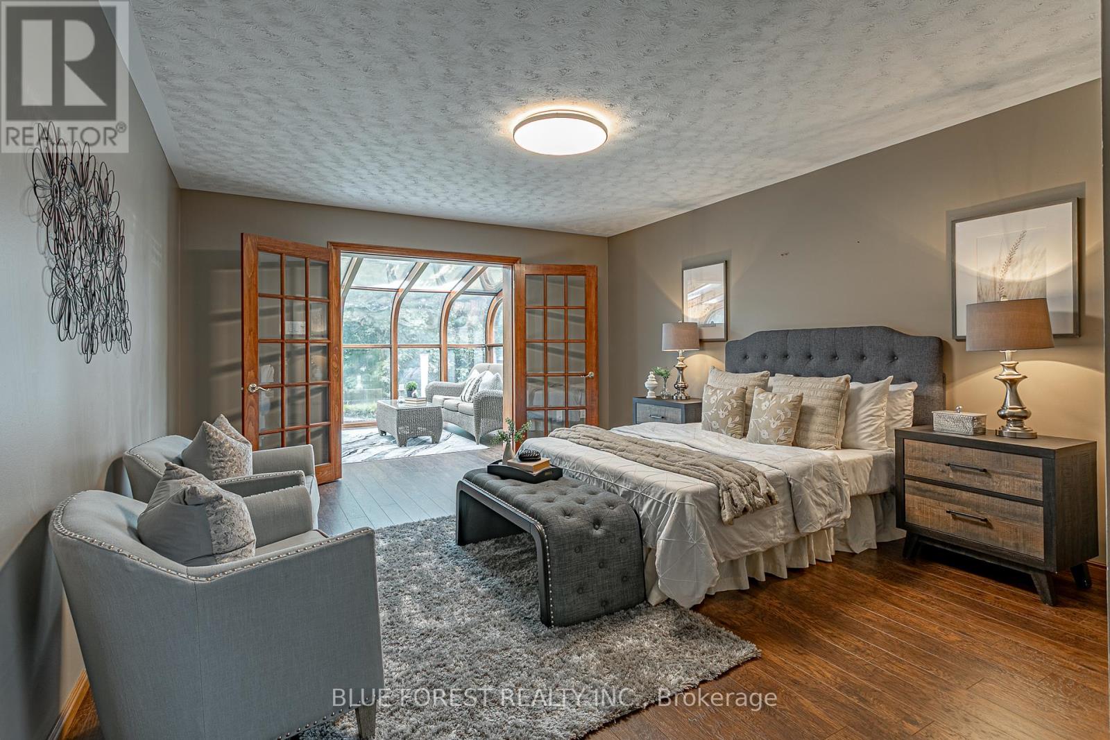 15 Calvert Place, Thames Centre, Ontario  N0L 1G3 - Photo 18 - X12420908