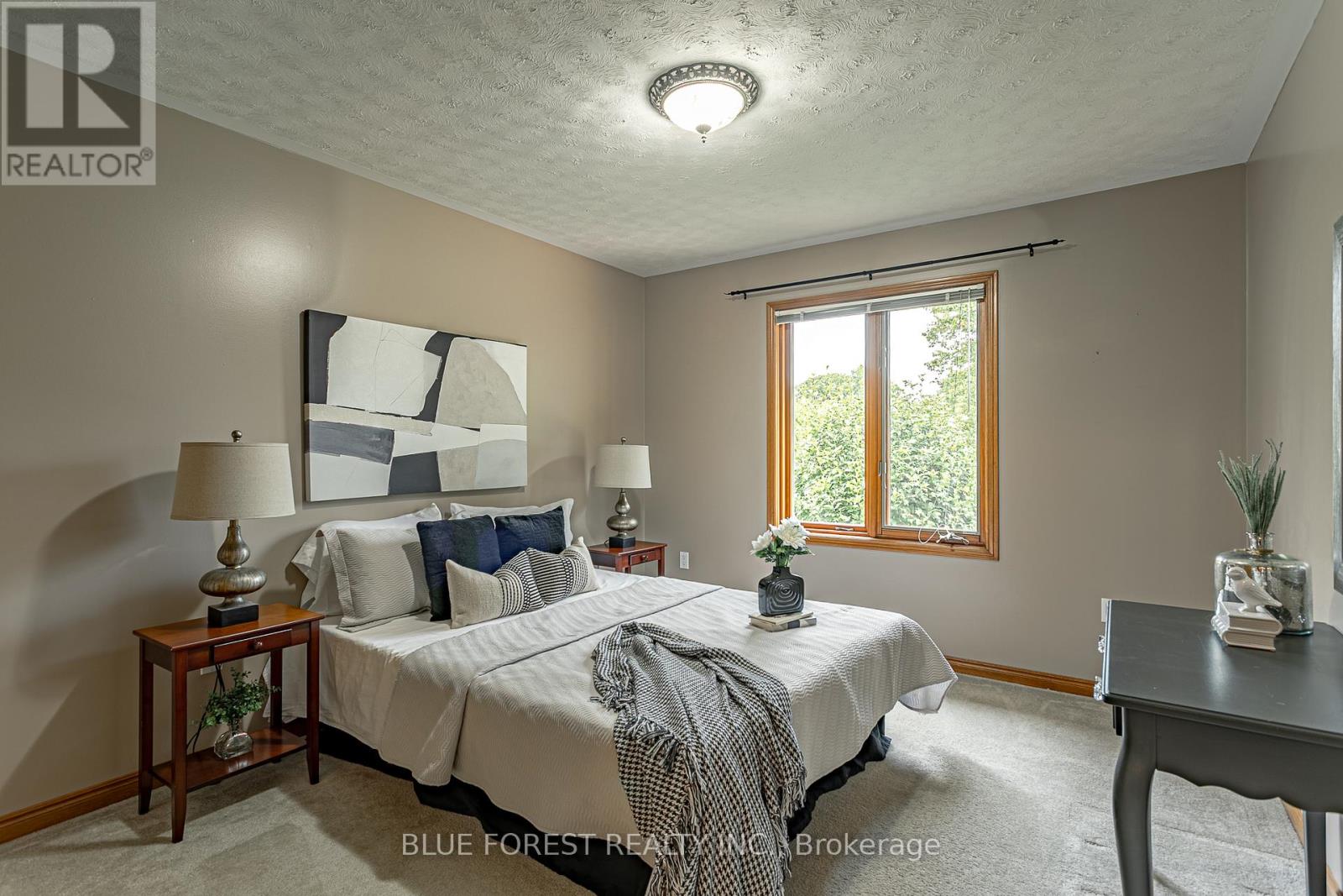 15 Calvert Place, Thames Centre, Ontario  N0L 1G3 - Photo 26 - X12420908