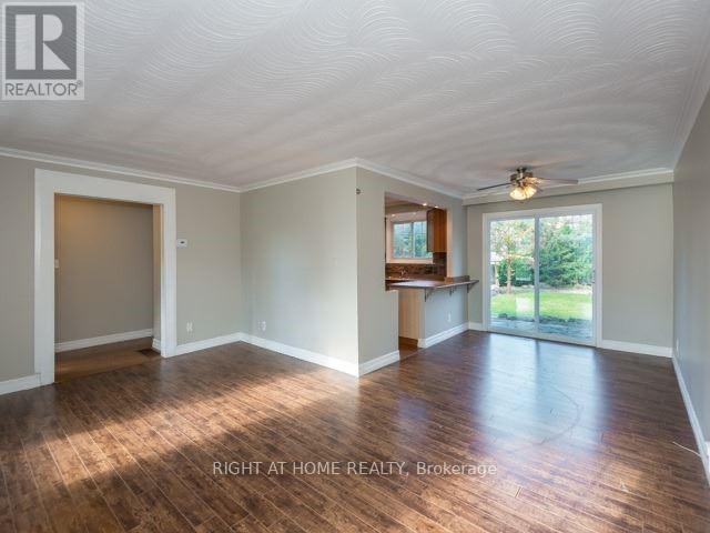 8 Gallacher Avenue, Richmond Hill, Ontario  L4E 2W9 - Photo 11 - N12420704