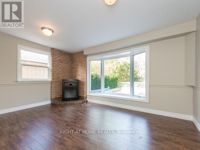 8 Gallacher Avenue, Richmond Hill, Ontario  L4E 2W9 - Photo 13 - N12420704
