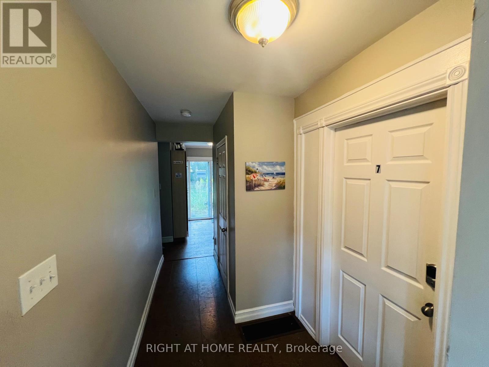 8 Gallacher Avenue, Richmond Hill, Ontario  L4E 2W9 - Photo 15 - N12420704