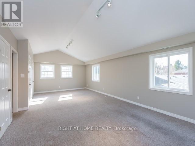 8 Gallacher Avenue, Richmond Hill, Ontario  L4E 2W9 - Photo 20 - N12420704