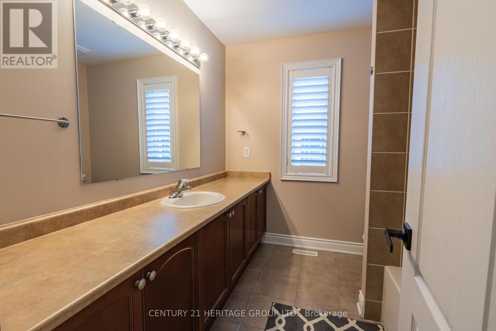 20 Altus Park Drive, Vaughan, Ontario  L6A 0Z5 - Photo 24 - N12420728