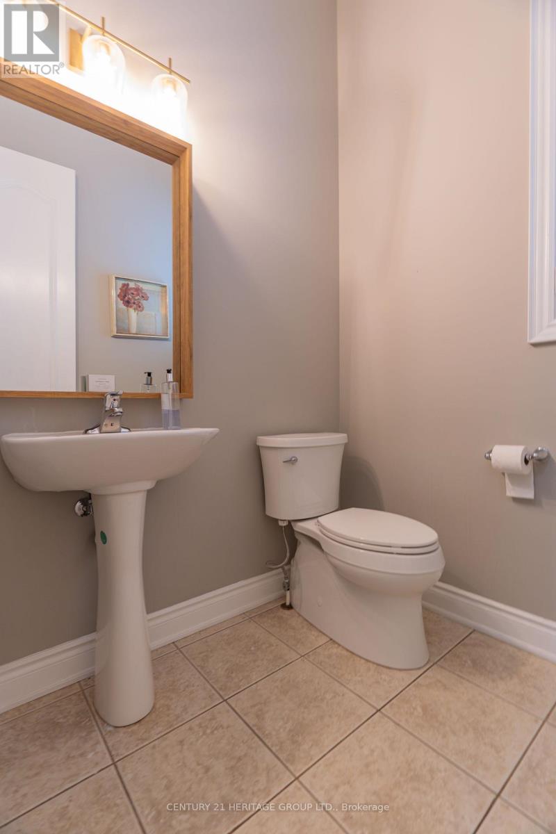 20 Altus Park Drive, Vaughan, Ontario  L6A 0Z5 - Photo 5 - N12420728