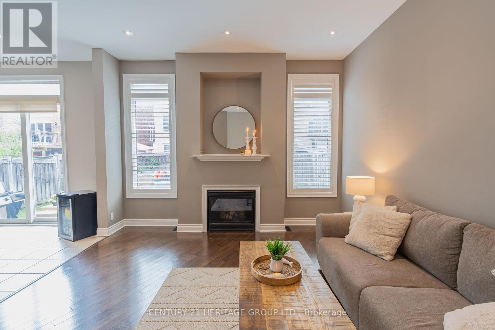 20 Altus Park Drive, Vaughan, Ontario  L6A 0Z5 - Photo 9 - N12420728