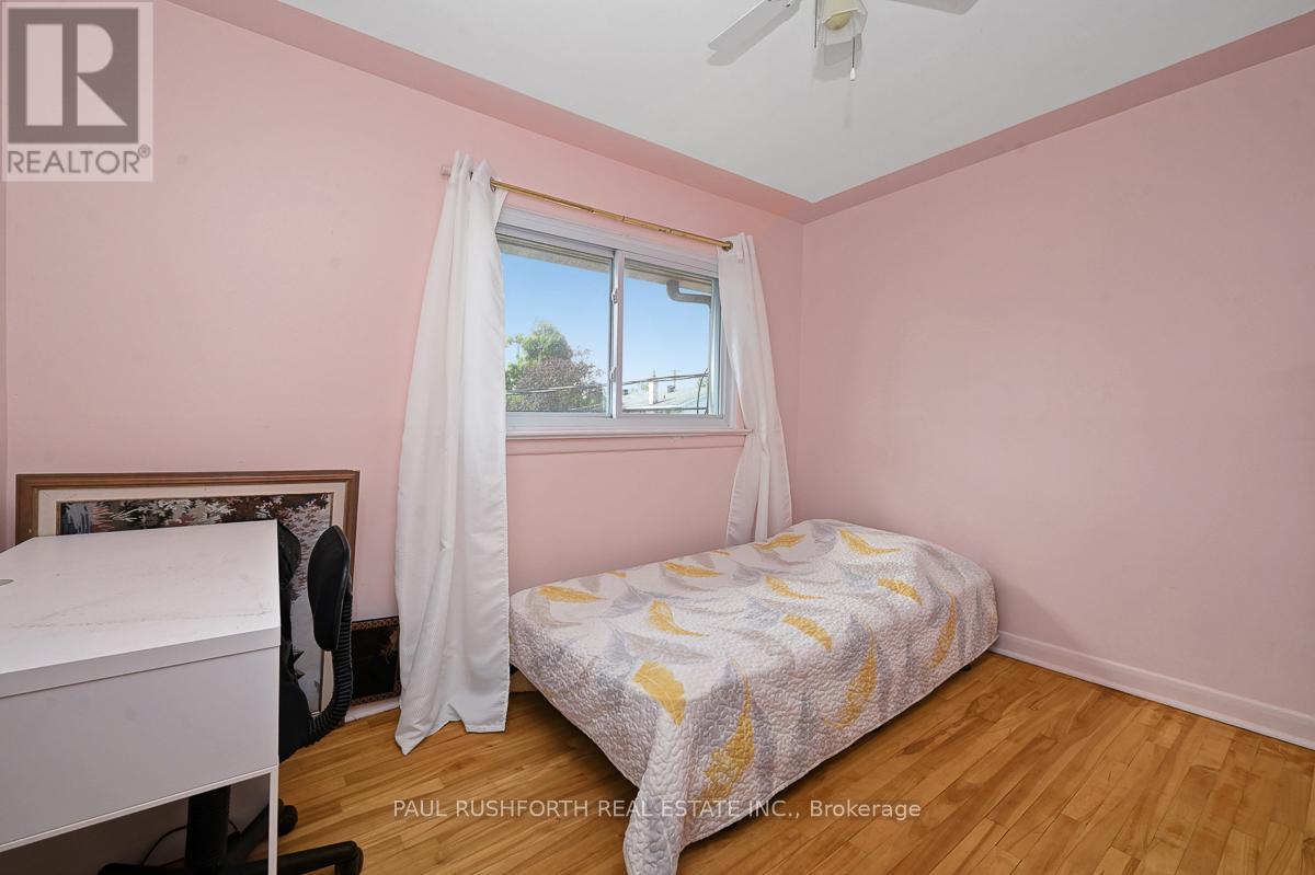 838 Borthwick Avenue, Ottawa, Ontario  K1K 2M8 - Photo 15 - X12420817