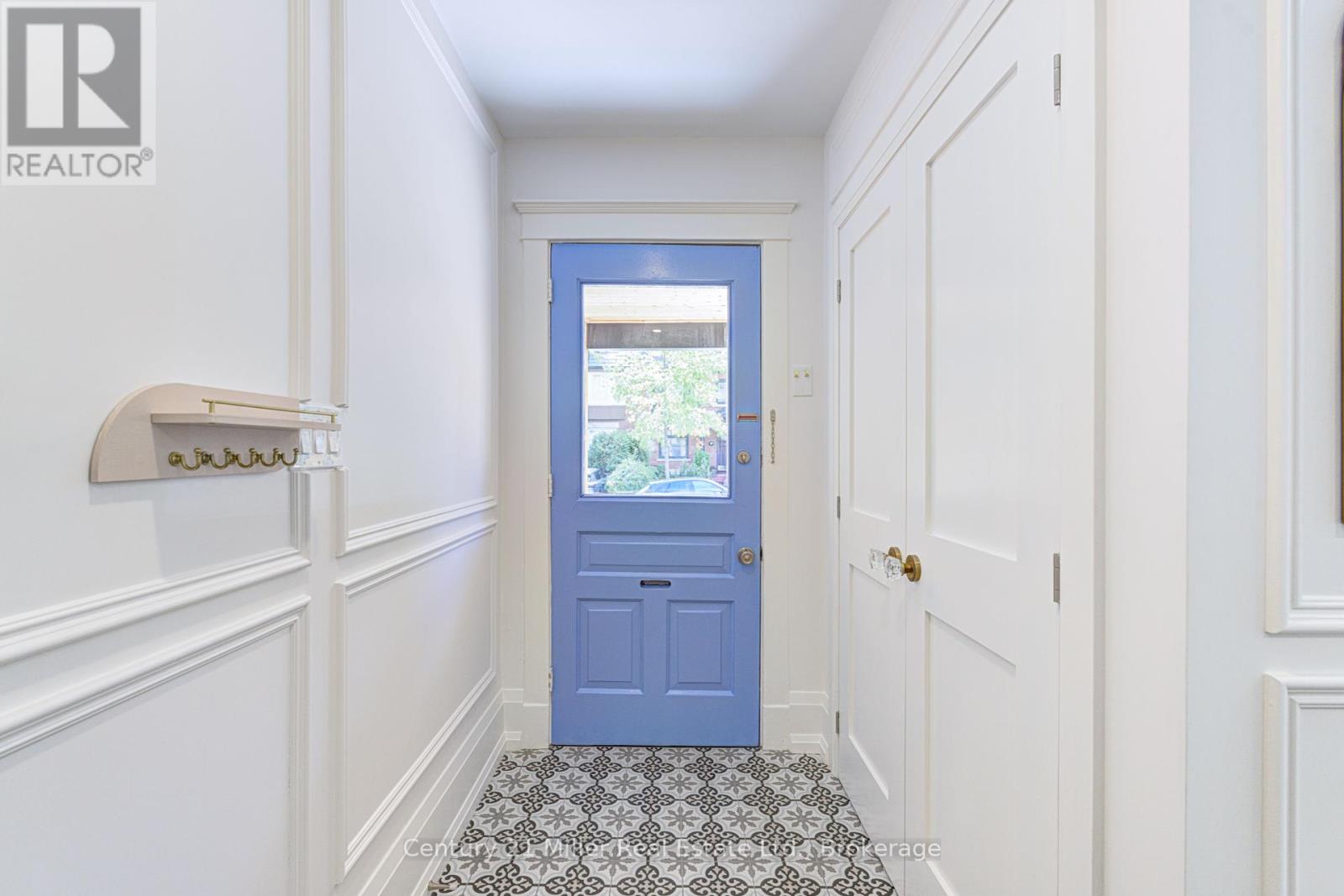 82 Withrow Avenue, Toronto, Ontario  M4K 1C9 - Photo 2 - E12420771