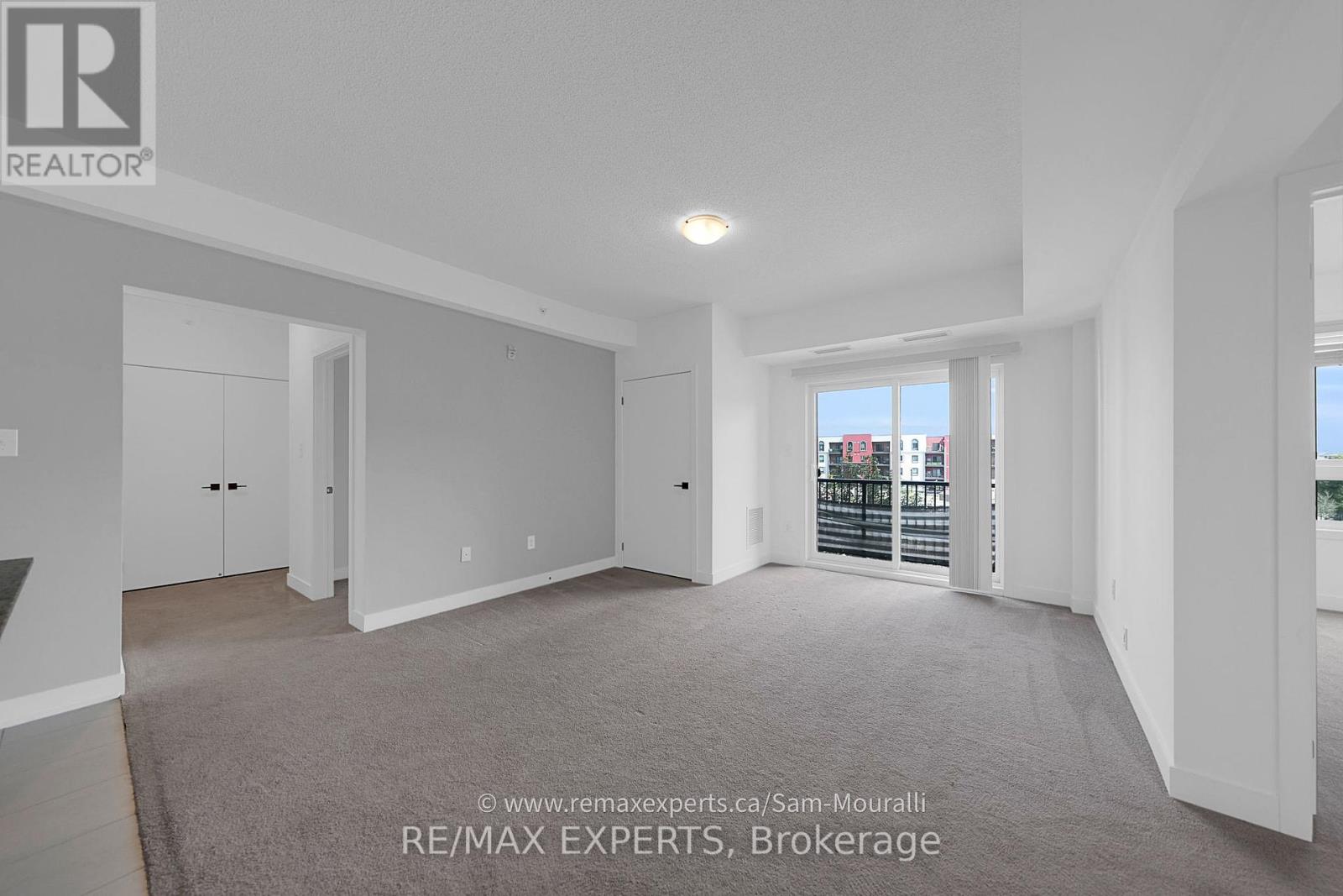 207 - 6 Spice Way, Barrie, Ontario  L9J 0J9 - Photo 22 - S12420694
