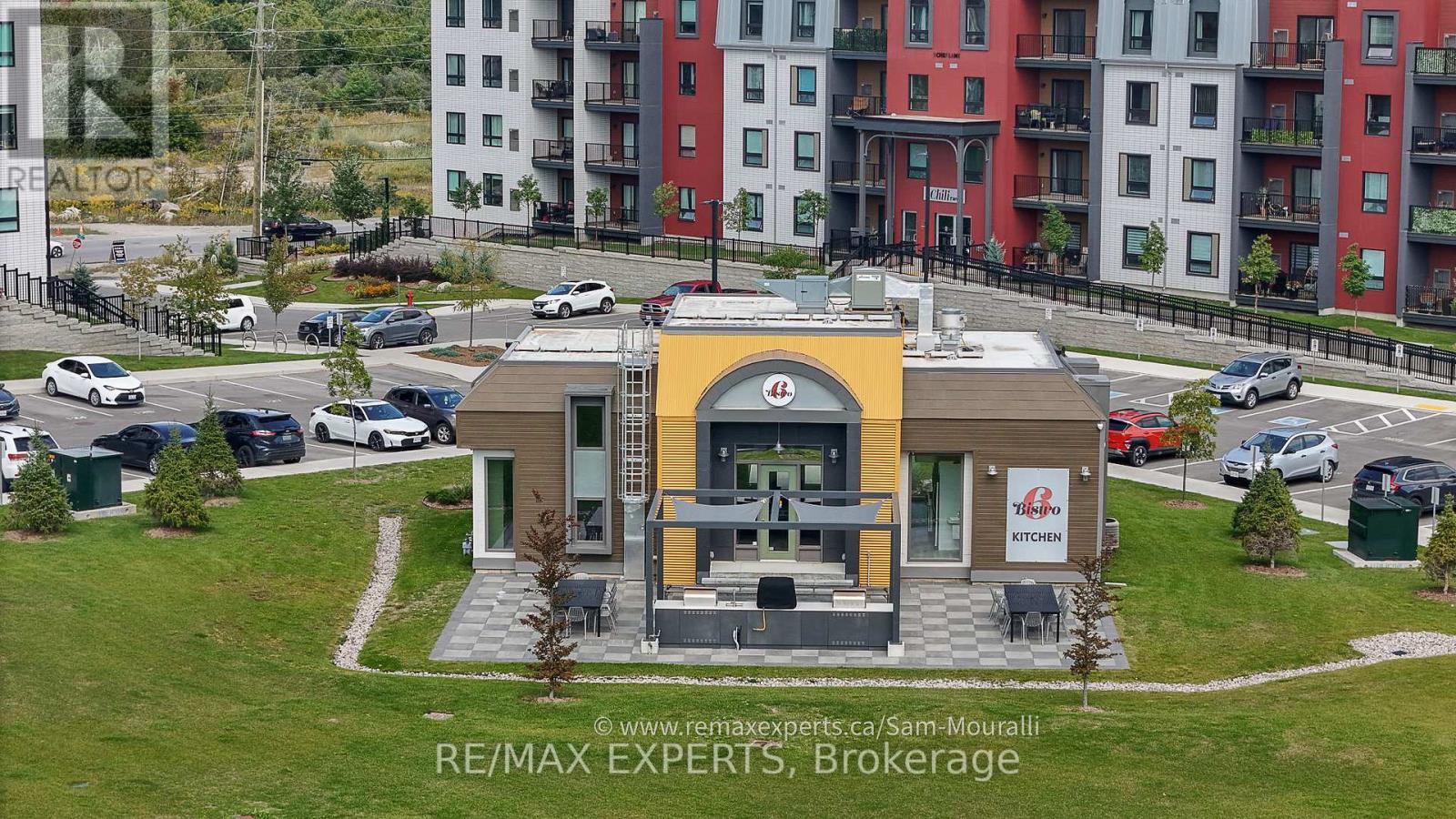 207 - 6 Spice Way, Barrie, Ontario  L9J 0J9 - Photo 4 - S12420694