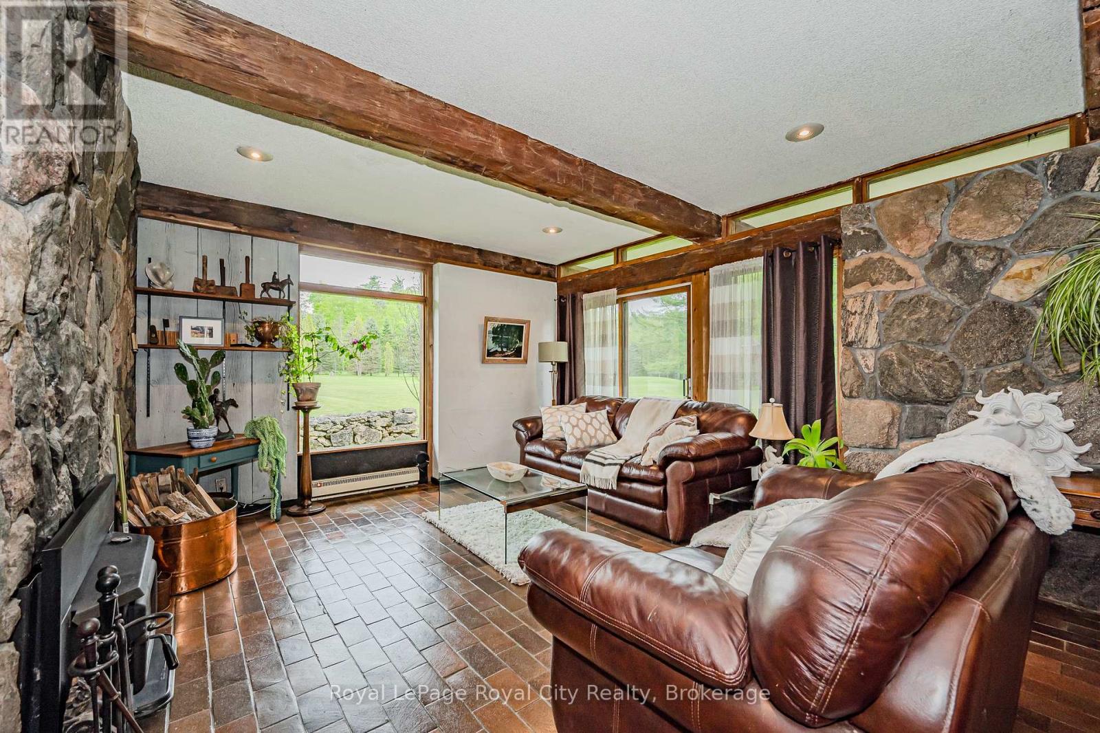 1159 Campbellville Road, Milton, Ontario  L0P 1B0 - Photo 12 - W12420764