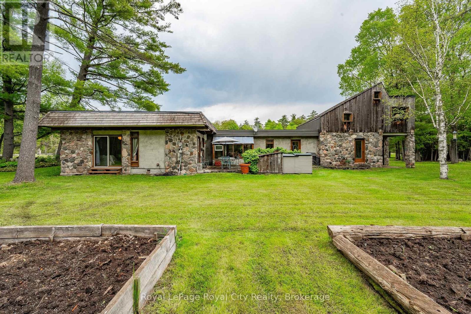 1159 Campbellville Road, Milton, Ontario  L0P 1B0 - Photo 38 - W12420764