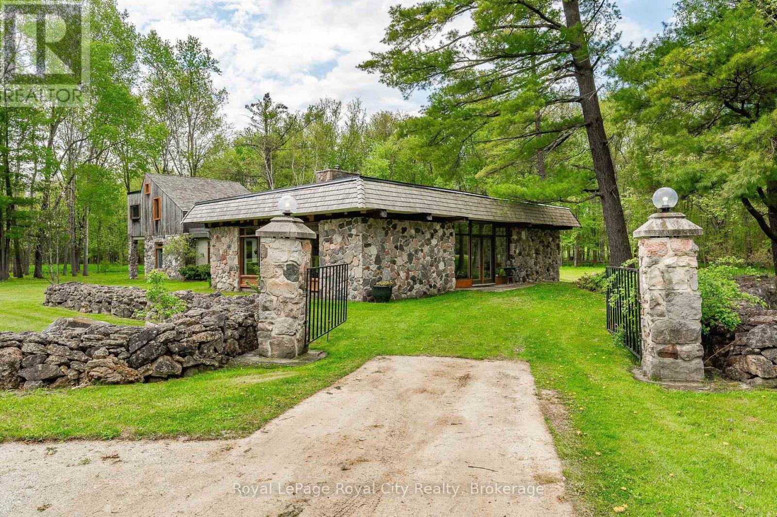 1159 Campbellville Road, Milton, Ontario  L0P 1B0 - Photo 5 - W12420764