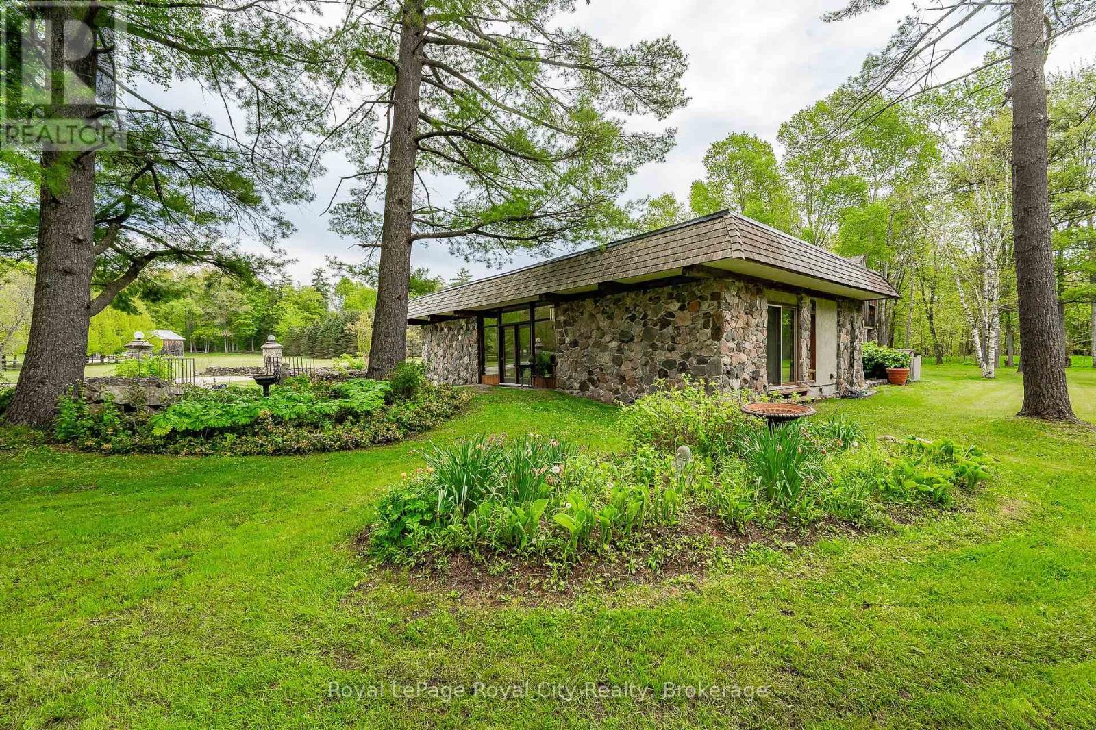 1159 Campbellville Road, Milton, Ontario  L0P 1B0 - Photo 7 - W12420764