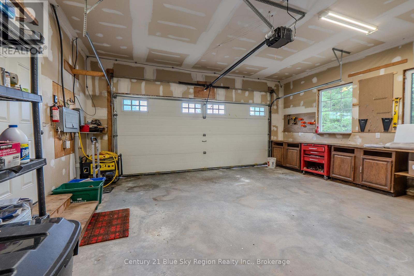 200 Memorial Drive E, Powassan, Ontario  P0H 1Z0 - Photo 34 - X12420760