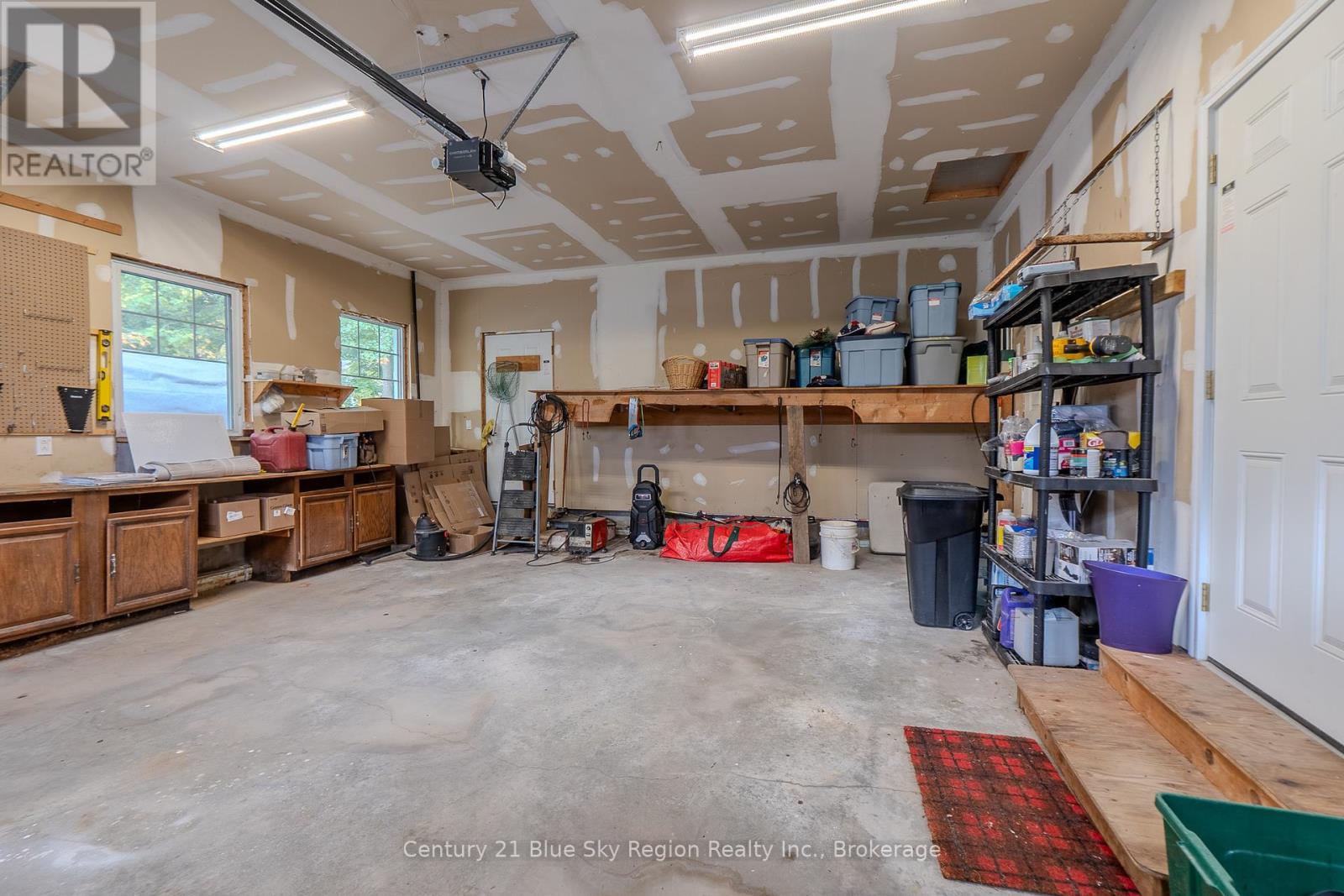 200 Memorial Drive E, Powassan, Ontario  P0H 1Z0 - Photo 35 - X12420760