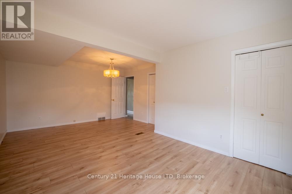 68 Wallace Avenue S, Welland, Ontario  L3B 1R5 - Photo 15 - X12420763