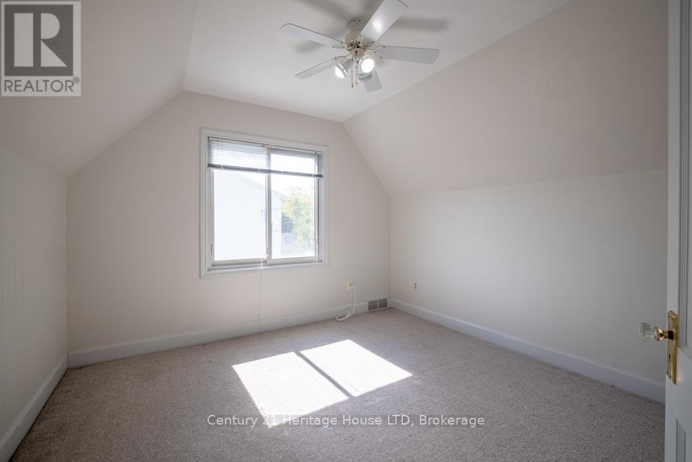 68 Wallace Avenue S, Welland, Ontario  L3B 1R5 - Photo 20 - X12420763