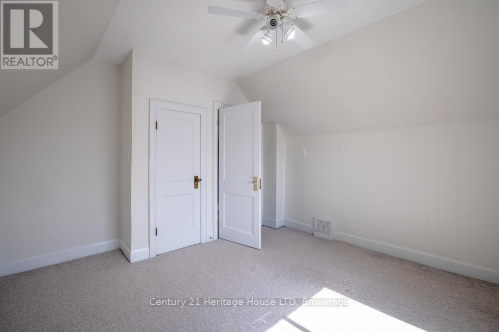 68 Wallace Avenue S, Welland, Ontario  L3B 1R5 - Photo 22 - X12420763