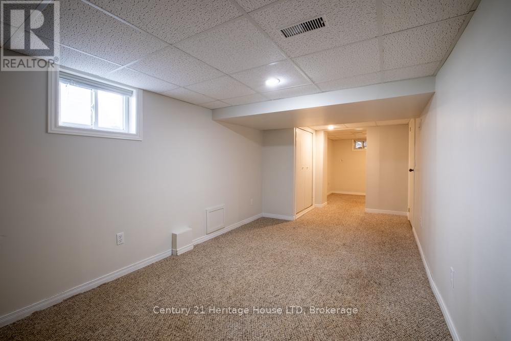 68 Wallace Avenue S, Welland, Ontario  L3B 1R5 - Photo 26 - X12420763