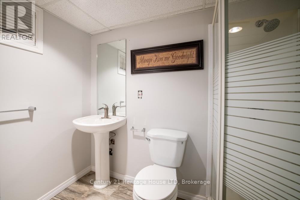 68 Wallace Avenue S, Welland, Ontario  L3B 1R5 - Photo 27 - X12420763