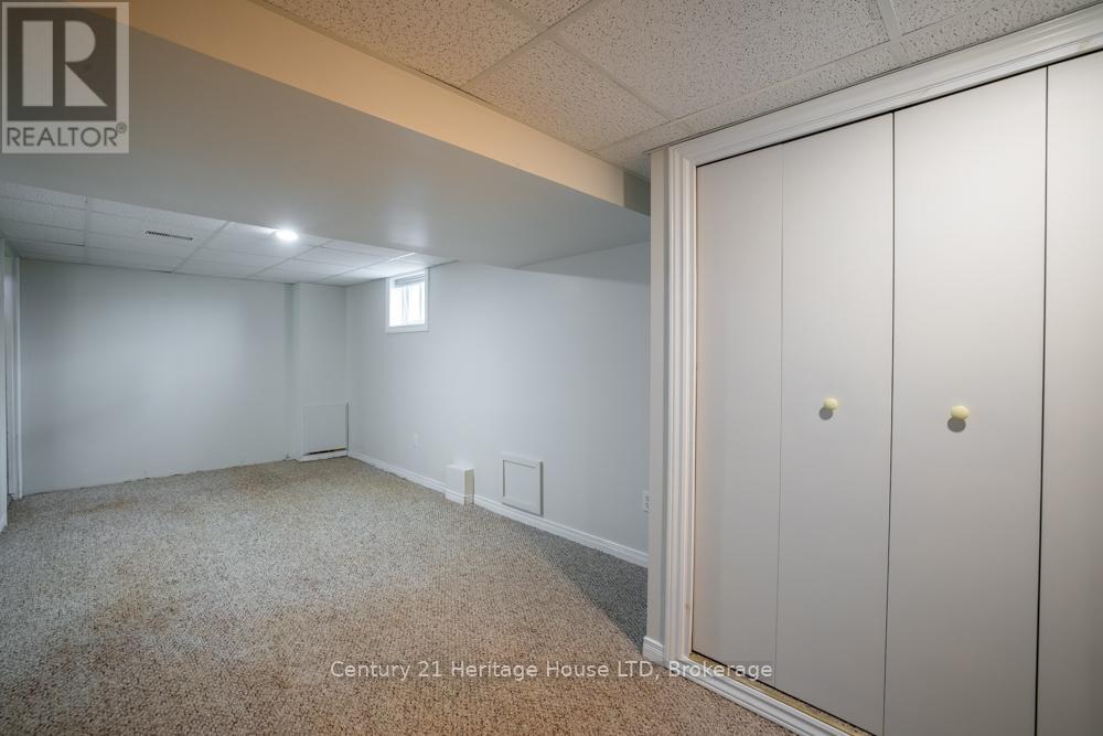 68 Wallace Avenue S, Welland, Ontario  L3B 1R5 - Photo 30 - X12420763
