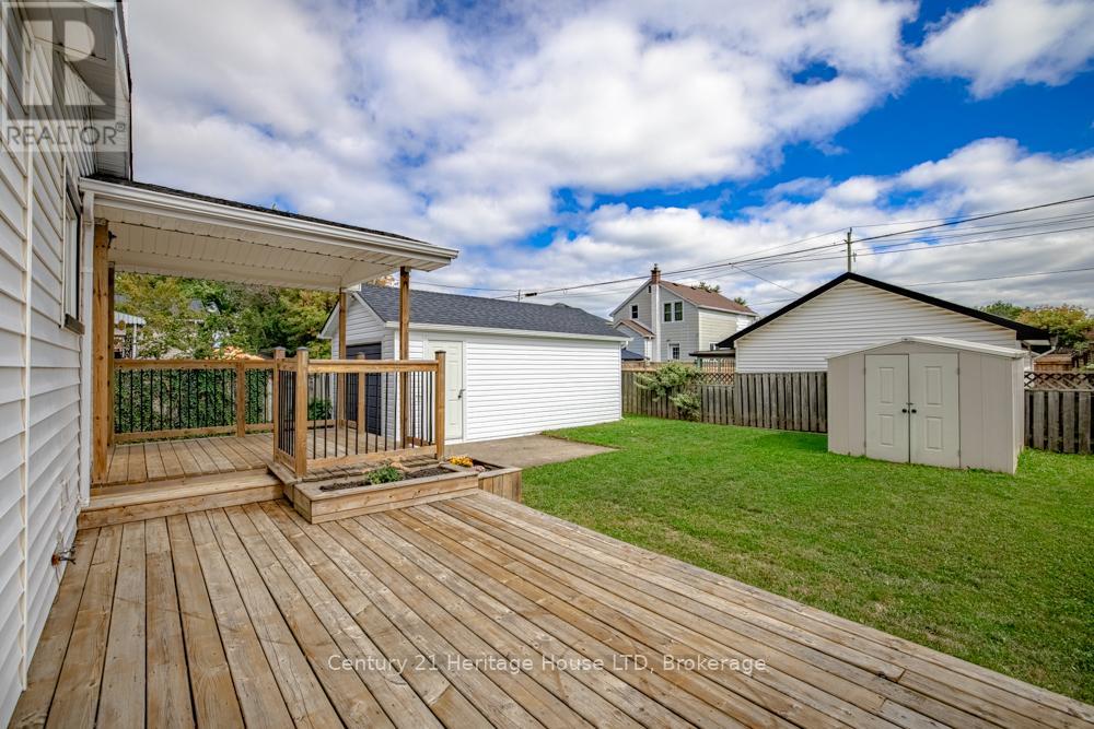 68 Wallace Avenue S, Welland, Ontario  L3B 1R5 - Photo 32 - X12420763