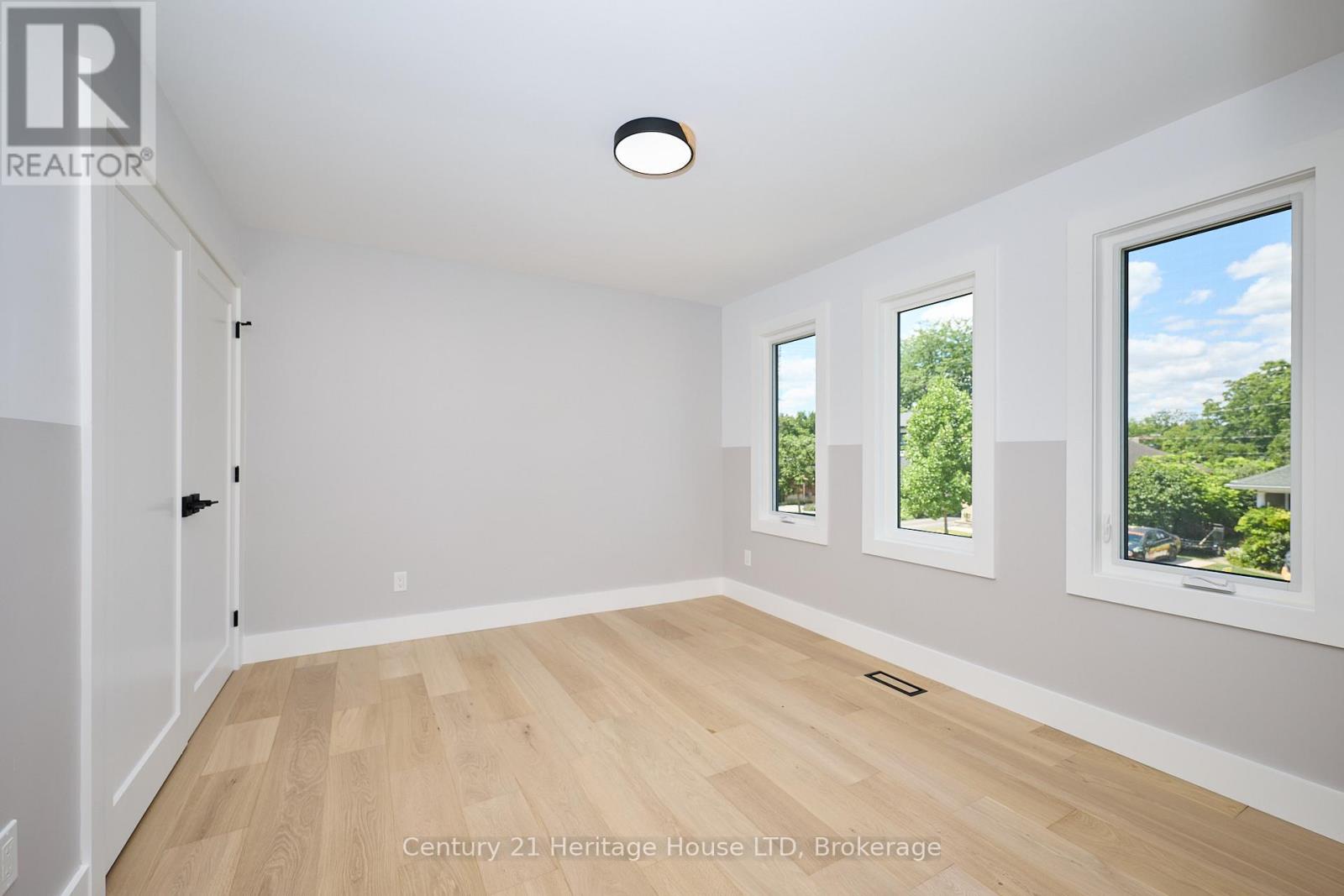 65 Highland Avenue, St. Catharines, Ontario  L2R 4H9 - Photo 35 - X12420873