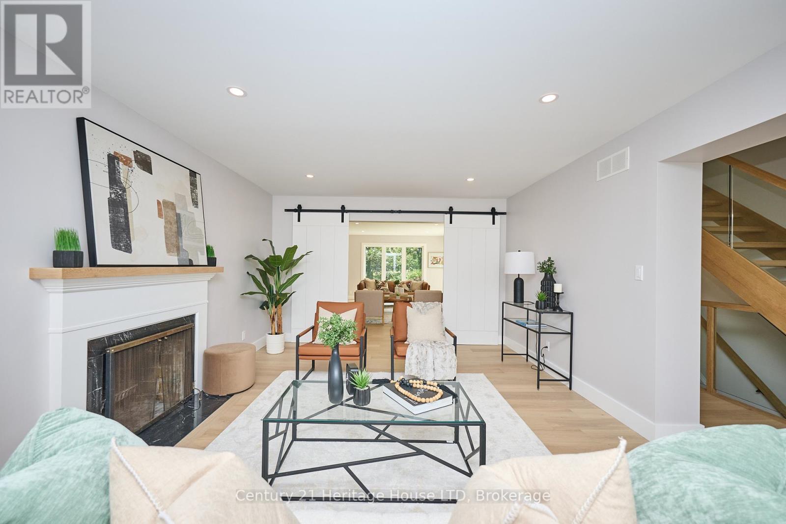 65 Highland Avenue, St. Catharines, Ontario  L2R 4H9 - Photo 8 - X12420873
