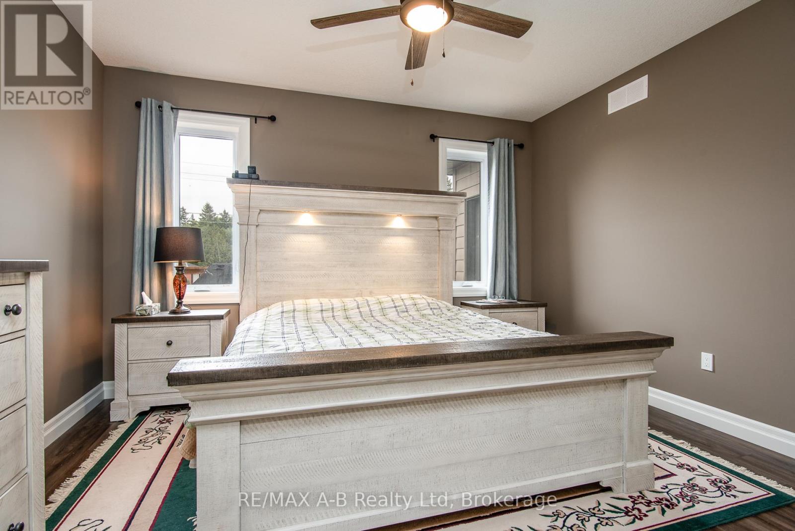 172 Hooper Street, St. Marys, Ontario  N4X 0C1 - Photo 32 - X12420765