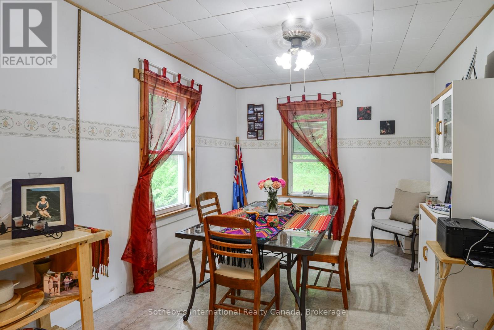 1079 Hewlitt Road, Muskoka Lakes, Ontario  P1L 1X4 - Photo 9 - X12420792