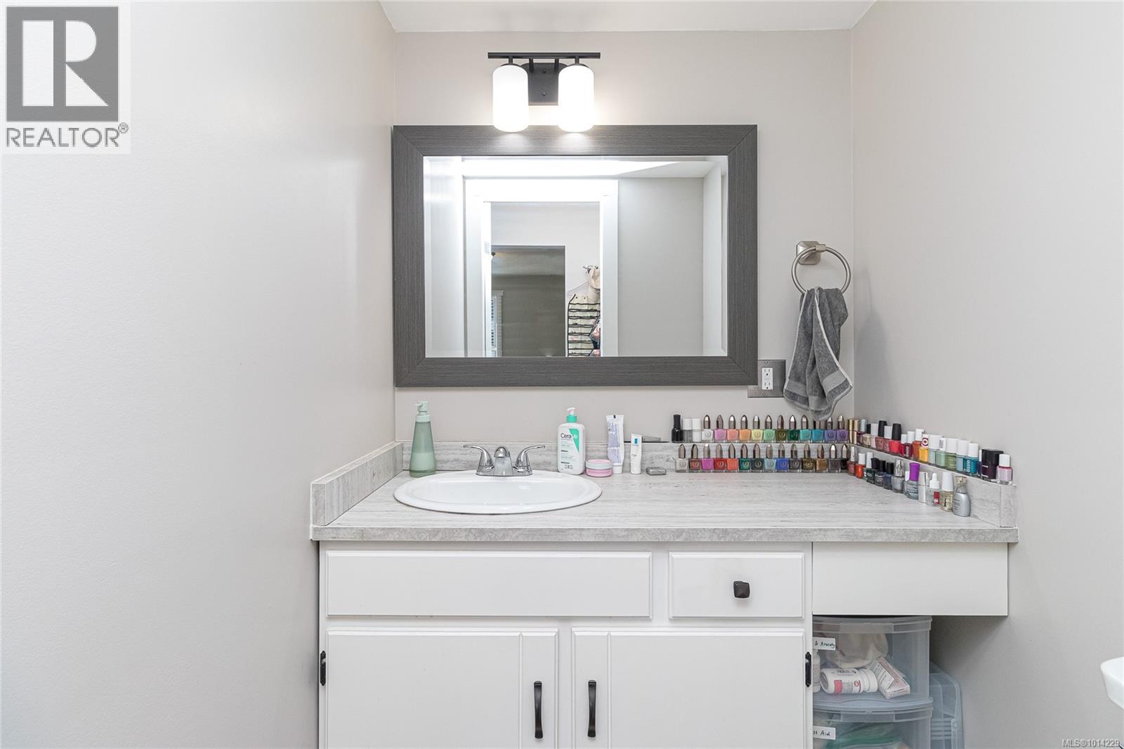 204 1024 Fairfield Rd, Victoria, British Columbia V8V 3A5 - Photo 19 - 1014229