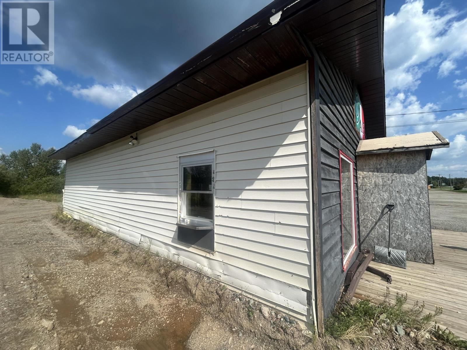 724 Mackenzie East Ave, Atikokan, Ontario  P0T 1C0 - Photo 7 - TB253005