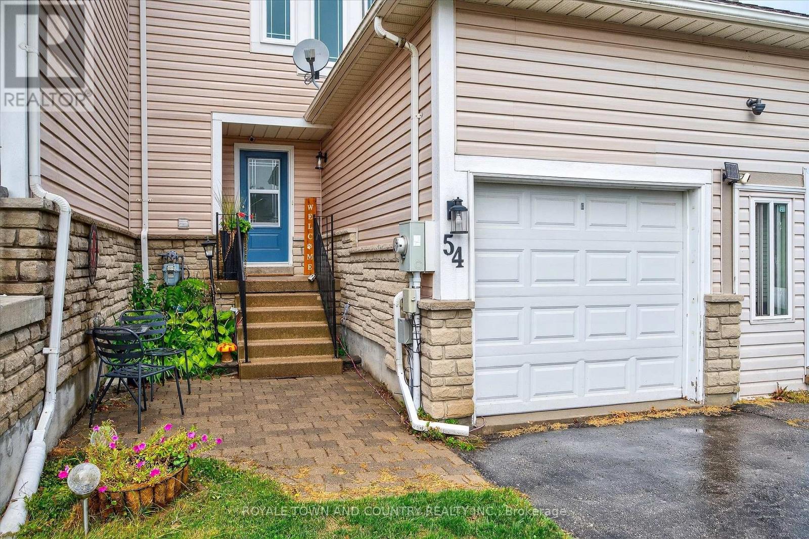 54 Ivory Court, Clarington, Ontario  L1C 5C1 - Photo 2 - E12420904