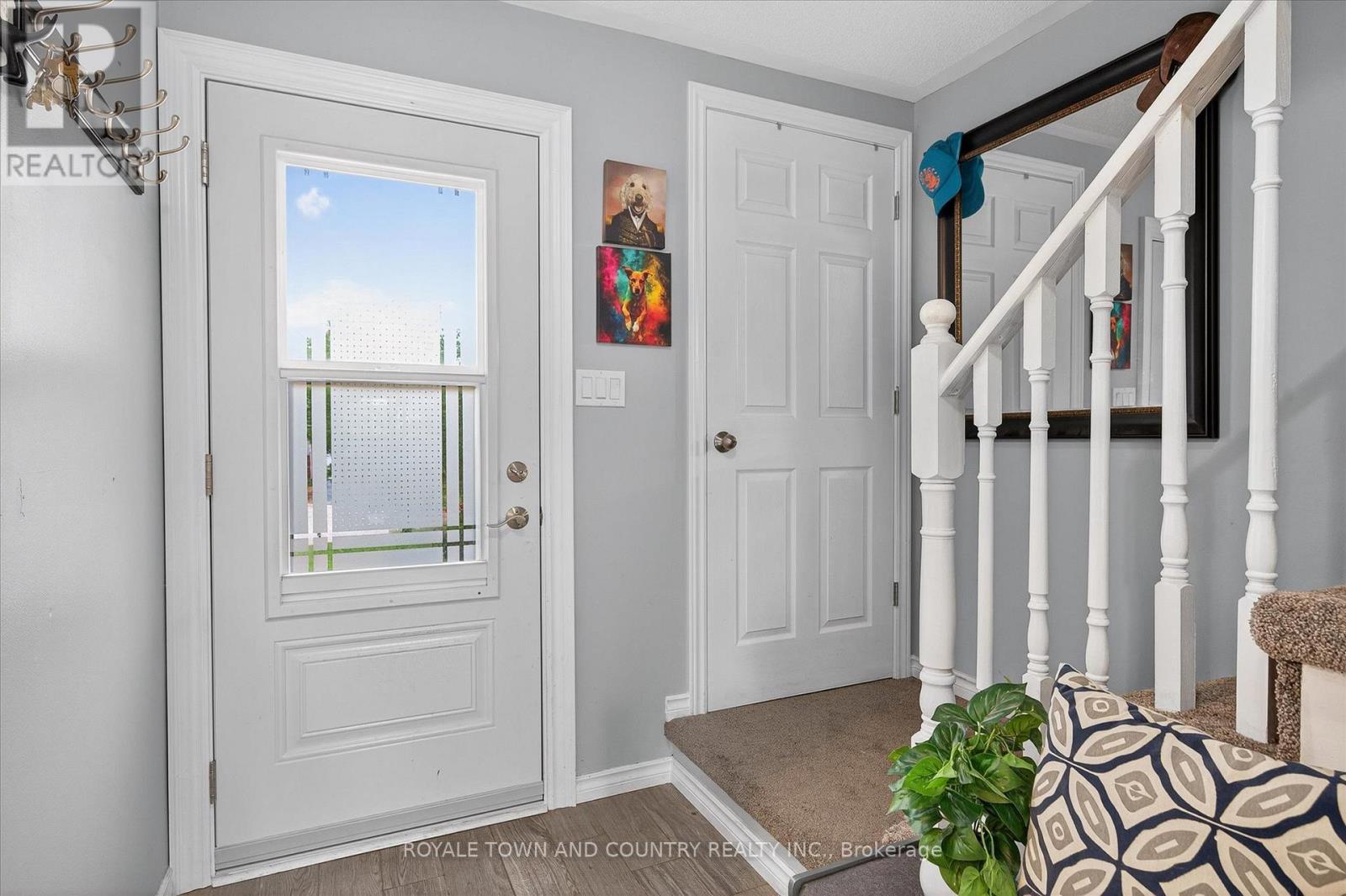 54 Ivory Court, Clarington, Ontario  L1C 5C1 - Photo 4 - E12420904