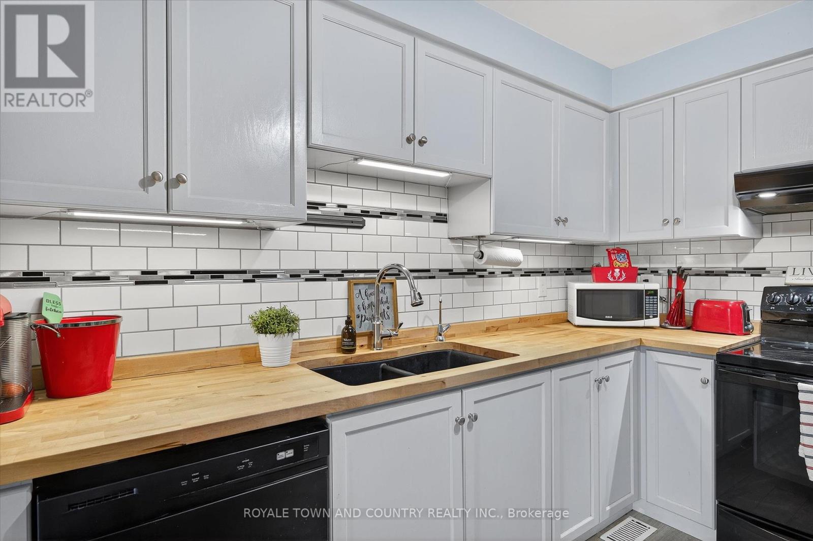 54 Ivory Court, Clarington, Ontario  L1C 5C1 - Photo 7 - E12420904