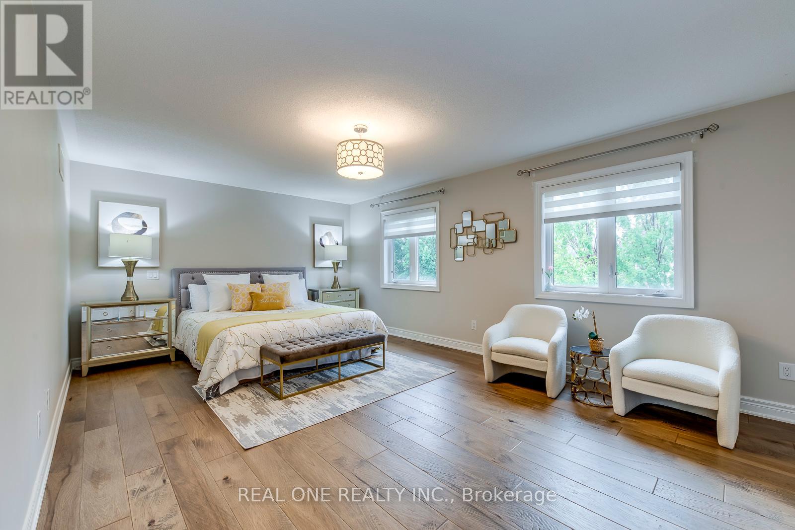 2336 Thruxton Drive, Oakville, Ontario  L6H 0C5 - Photo 21 - W12420725