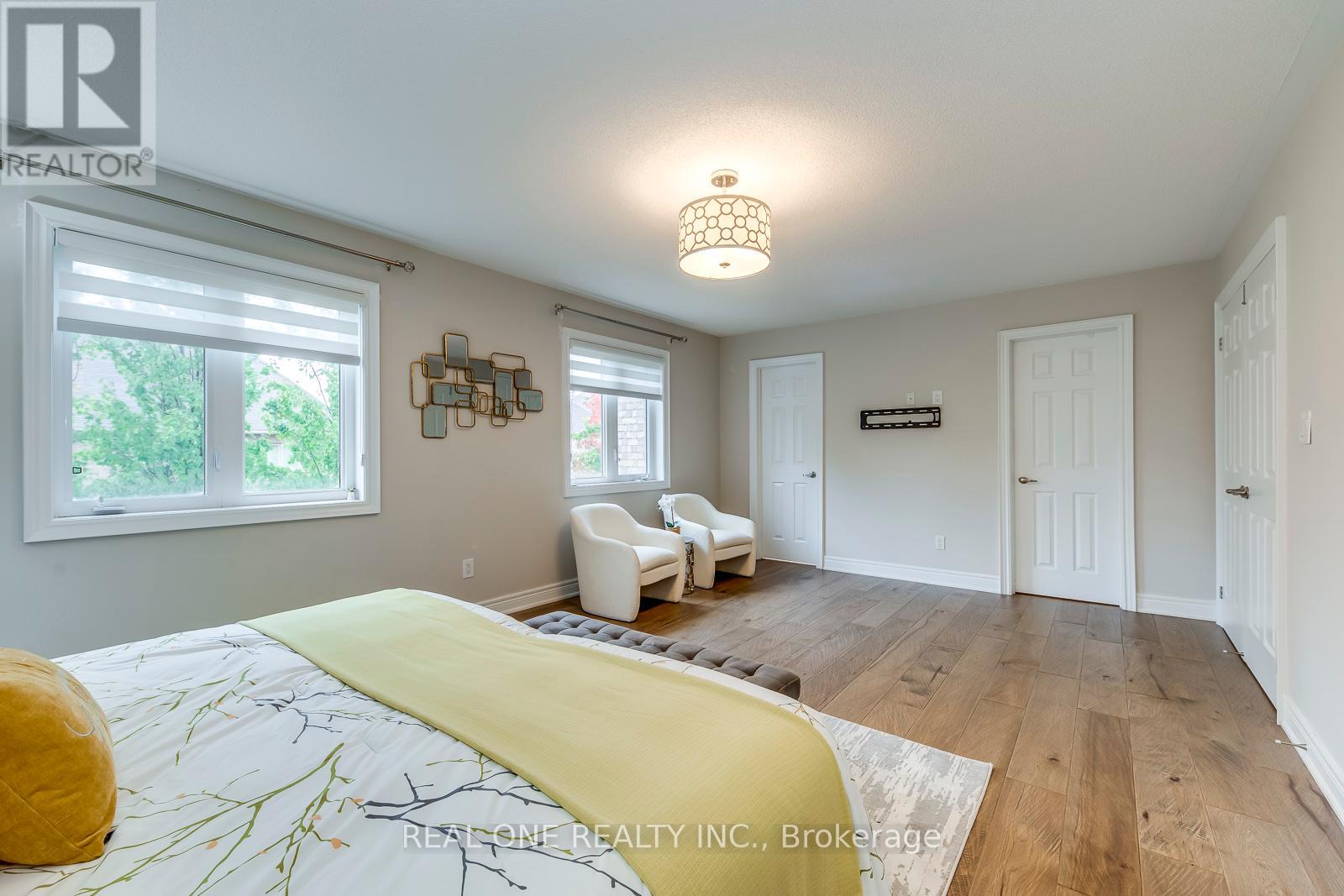 2336 Thruxton Drive, Oakville, Ontario  L6H 0C5 - Photo 23 - W12420725