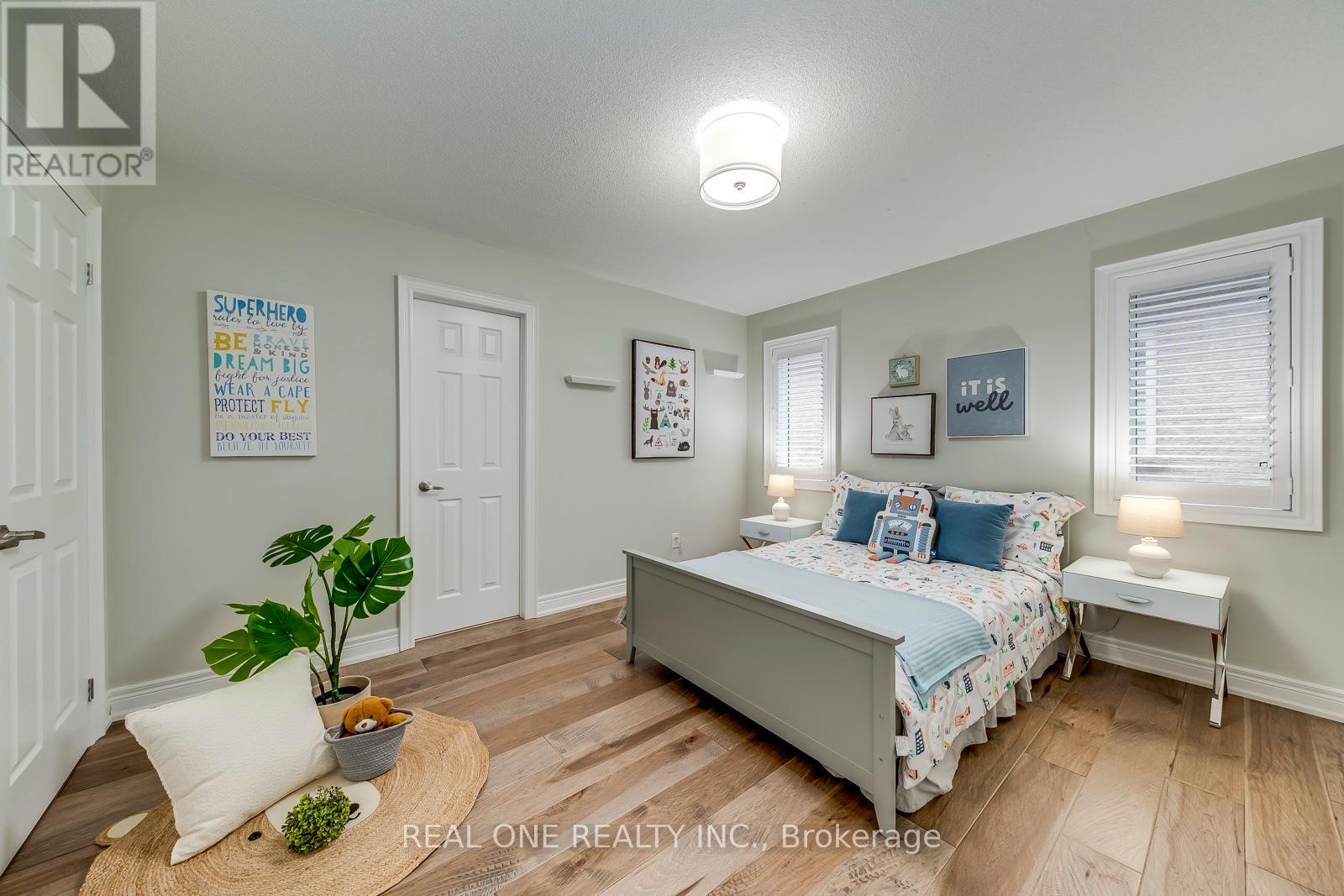 2336 Thruxton Drive, Oakville, Ontario  L6H 0C5 - Photo 35 - W12420725