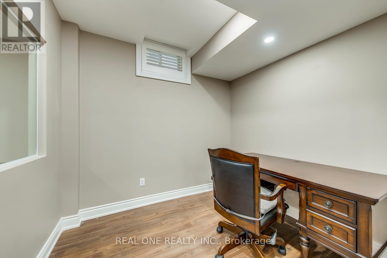 2336 Thruxton Drive, Oakville, Ontario  L6H 0C5 - Photo 40 - W12420725