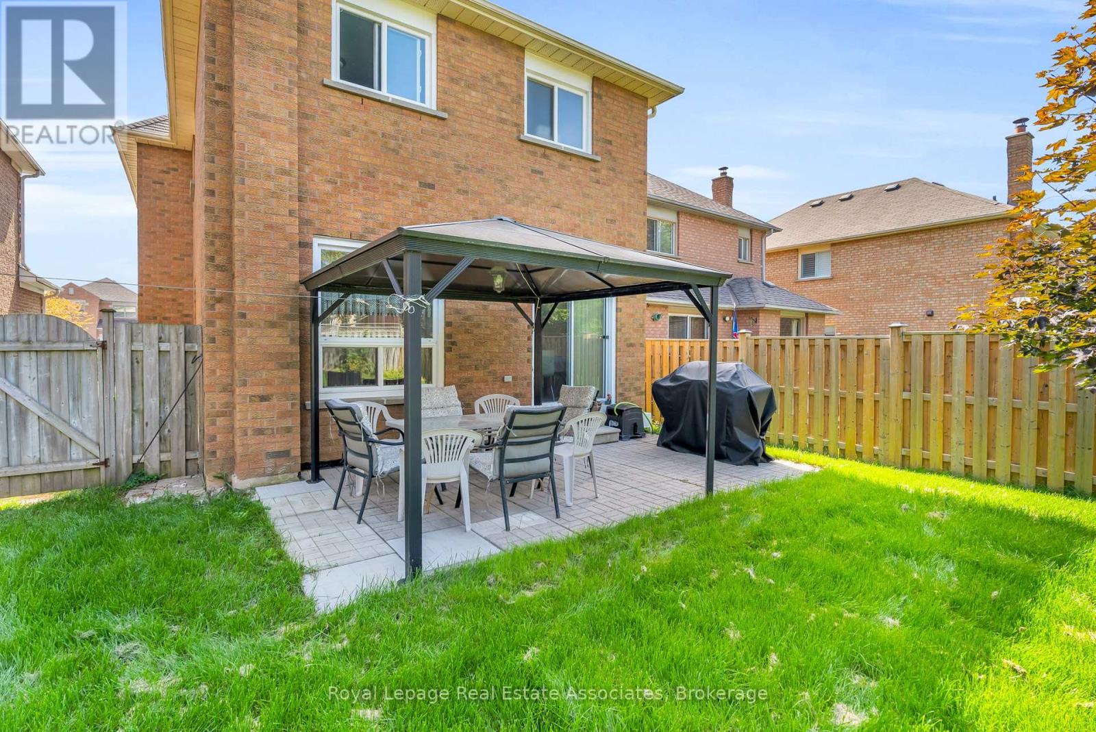 2543 Scarth Court, Mississauga, Ontario  L5M 5L2 - Photo 30 - W12420745