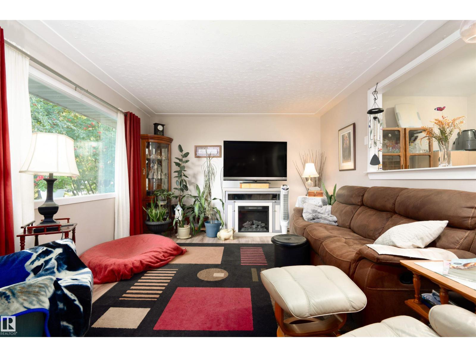 10324 136 Av Nw, Edmonton, Alberta  T5E 1W1 - Photo 4 - E4459024