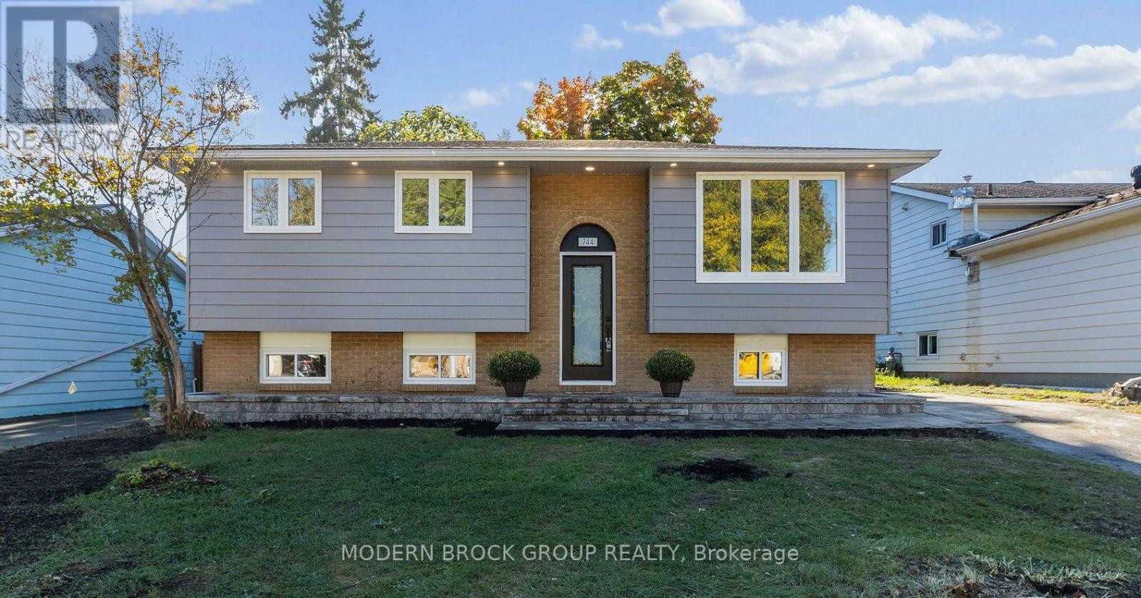 744 COMSTOCK CRESCENT, Brockville, Ontario