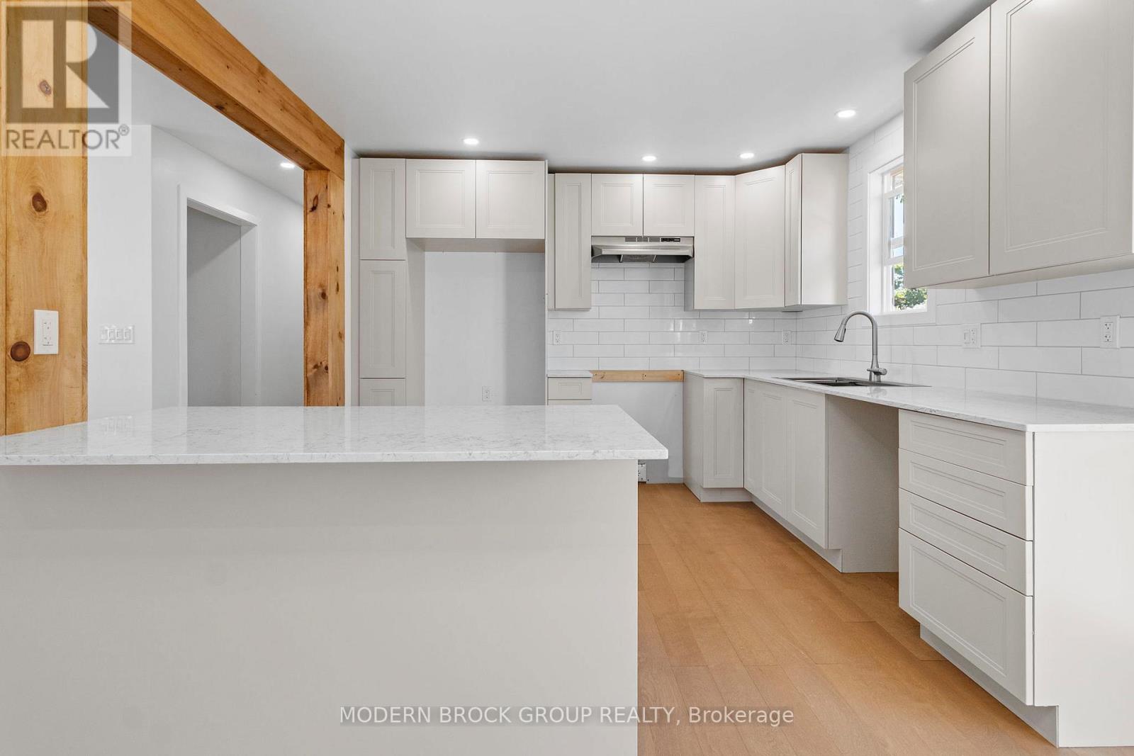 744 Comstock Crescent, Brockville, Ontario  K6V 6E1 - Photo 17 - X12420813