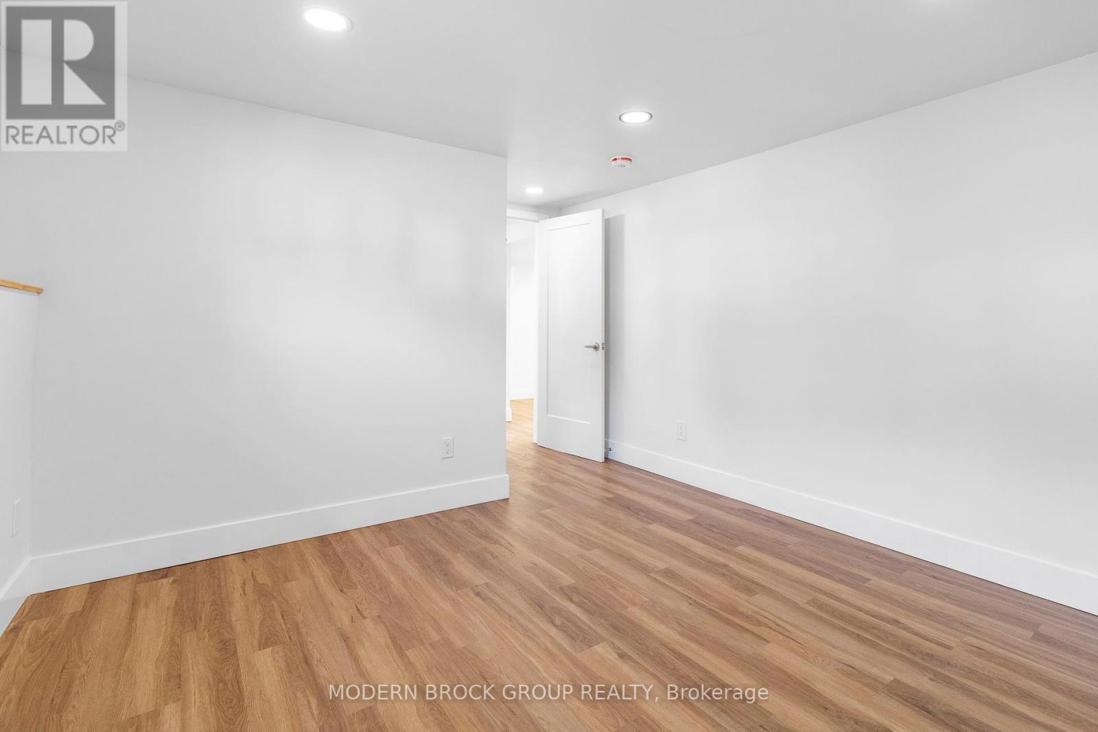 744 Comstock Crescent, Brockville, Ontario  K6V 6E1 - Photo 35 - X12420813