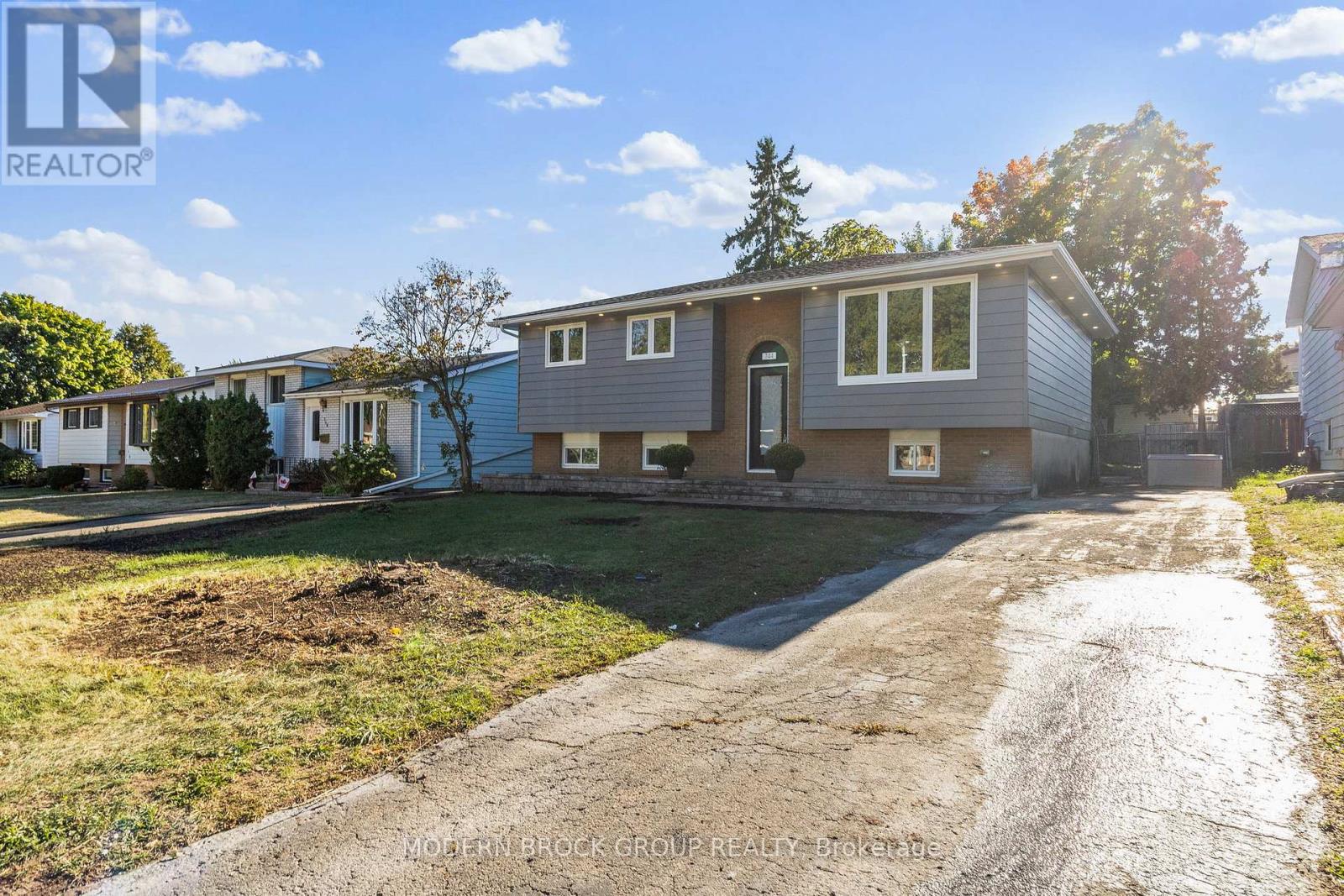 744 Comstock Crescent, Brockville, Ontario  K6V 6E1 - Photo 4 - X12420813